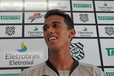 Flvio Neves/