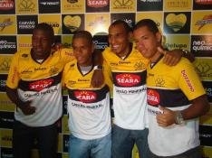  Joo Pedro Alves  /