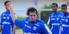 Julio Cavalheiro / 