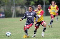  Flvio Neves  /