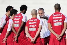 Alexandre Lops, Divulgao/
