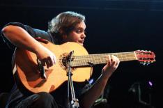 Cl�udio Gadotti�/�Divulga��o