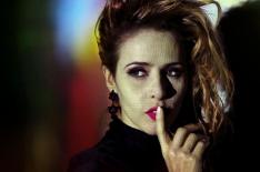 Anna K�/�Divulga��o