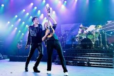 Facebook/Queen/Reproduo