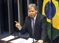 Fabio Rodrigues Pozzebom, Ag�ncia Brasil   �/�