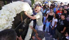 Michael A. Mariant, AP �/�