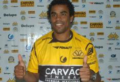 Ulisses Job / 