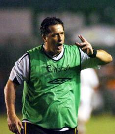 ROBERTO SCOLA/
