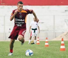 Carlos Insaurriaga, Divulgao /