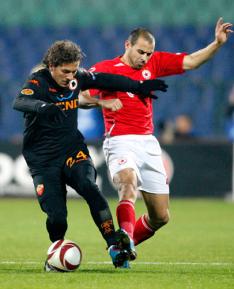 Anton Uzunov/