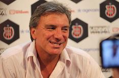 Carlos Insaurriaga, Divulgao/