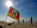 O cu encoberto no amanhecer do dia deu lugar ao sol no Litoral Norte do Estado