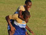 Time da cada comemora gol de empate