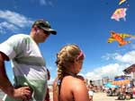 Dia de sol e calor fez os veranistas irem para a praia em Capo da Canoa