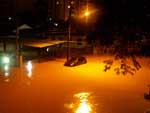 Rua Dr. Joo Colin, em Joinville, na madrugada de sexta-feira