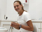 Nadine tambm trabalha como dentista