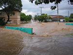Em Sapucaia do Sul, moradores se assustaram com o nvel que a gua atingiu no bairro So Jos aps a chuva do domingo
