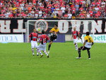 A forte chuva que caiu no segundo tempo fez o juz encerrar a partida faltando 5 minutos para o tempo regulamentar