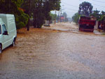 Bairro Jardim em Sapucaia, sendo alagado neste domingo. -
