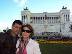 Roma, It�lia - Humberto e Evanilde Santos, de Gaspar, em dezembro de 2010.