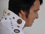 Gonzaga vestido de Elvis
