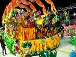 Academia de Samba Praiana homenageou os ciganos em seu desfile