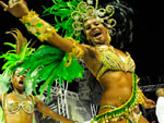 Academia de Samba Praiana homenageou os ciganos em seu desfile