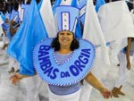 Imprio do Sol homenageou a porta-estandarte Onira Pereira em seu desfile