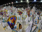 A Unidos de Vila Isabel apresentou o enredo O Plo  a qumica perfeita da Vila Isabel