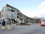 O terremoto deixou um enorme rastro de destuio no Japo