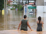Ruas alagadas, em Brusque