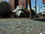 Detalhes que a exploso causou na Rua Curt Hering