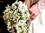 No detalhe, o buqu e o anel de Kate Middleton