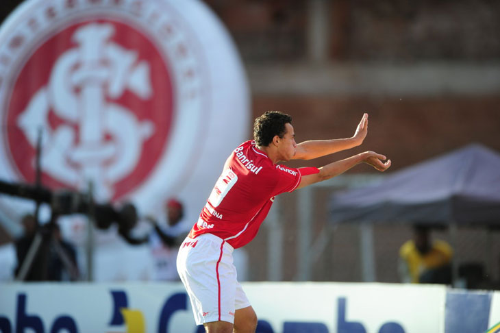 O gol colorado foi aos 23 minutos do primeiro tempo:imagem 17