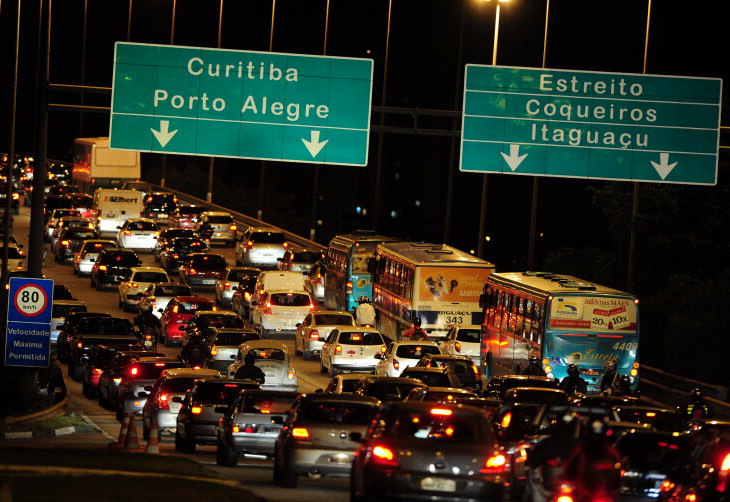 TRÂNSITO FLORIPA: LUZ NO FIM DO TÚNEL?