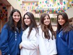Fernanda, Juliana, Daniela e Maria Fernanda: &quot;Comer rezar e amar&quot; e &quot;A ltima msica&quot;. Lemos o livro e vimos o filme dos dois,  muito legal!