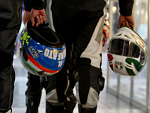 Outros visitantes do 12 Salo de Motos do RS preferiram levar seus capacetes consigo