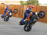 Equipe de wheeling Arte e Equilbrio se apresenta no 12 Salo de Motos do RS