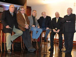 Integrantes do Sala de Redao aguardam o incio da homenagem