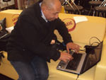 Zez� Maravilha conectado durante os shows!