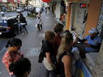 Sorvete para refrescar, na Rua XV de Novembro.