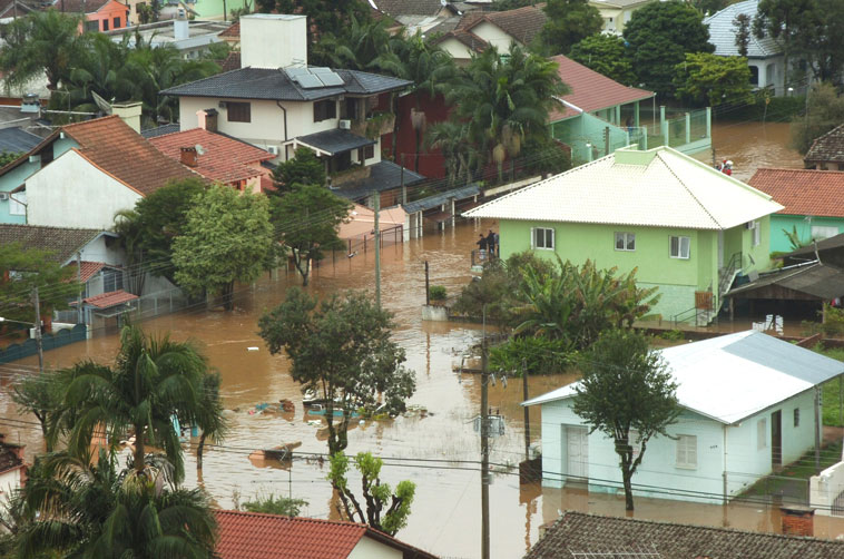 Previsão é de que o nível da água chegue a 14m50cm em São Sebastião do Caí até o fim do dia:imagem 21