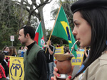 Lisete Maria Fabris Corazza: "Escoteira Carine no final da Caminhada C�vica, em Sapucaia do Sul"