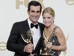 Ty Burrell e Julie Bowen receberam os prmios de melhor coadjuvantes de comdia por &quot;Modern Family&quot;