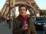 Bernardo Todeschini: "foto captada na frente � Torre Eiffel, em Paris. Mate ao cair do sol, erva pura folha pra esquentar no final do ver�o"