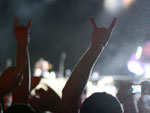 Metaleiros curtiram a noite roqueira do festival