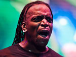 Derrick Green, vocalista do Sepultura, cantou msicas como Roots, Bloody, Root