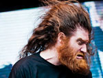 No show do Matanza, o vocalista Jimmy London entoou msicas como Clube dos Canalhas e A Verdadeira Dana do Patinho 