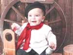 Andreia Valerio: "Guilherme Corr�ia Branco, 11 meses, mostrando o orgulho de ser ga�cho"