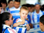 Torcida leva apoio aos jogadores no embarque do time para a Bahia